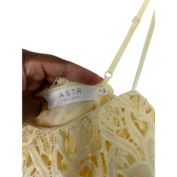Astr Lemon Lace Off-Shoulder Midi Dress - Picture 3 of 11